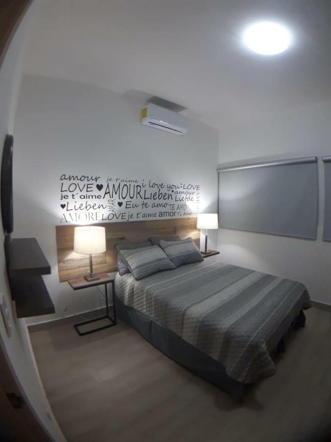Ferienwohnung Nuevos Departamentos Centro Historico A 200 Mts Del Malecon La Paz Exterior foto