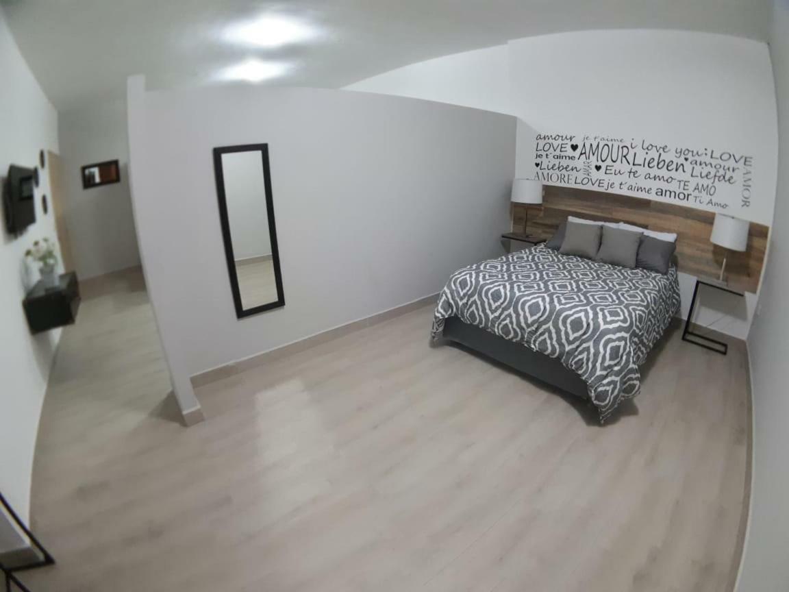 Ferienwohnung Nuevos Departamentos Centro Historico A 200 Mts Del Malecon La Paz Exterior foto