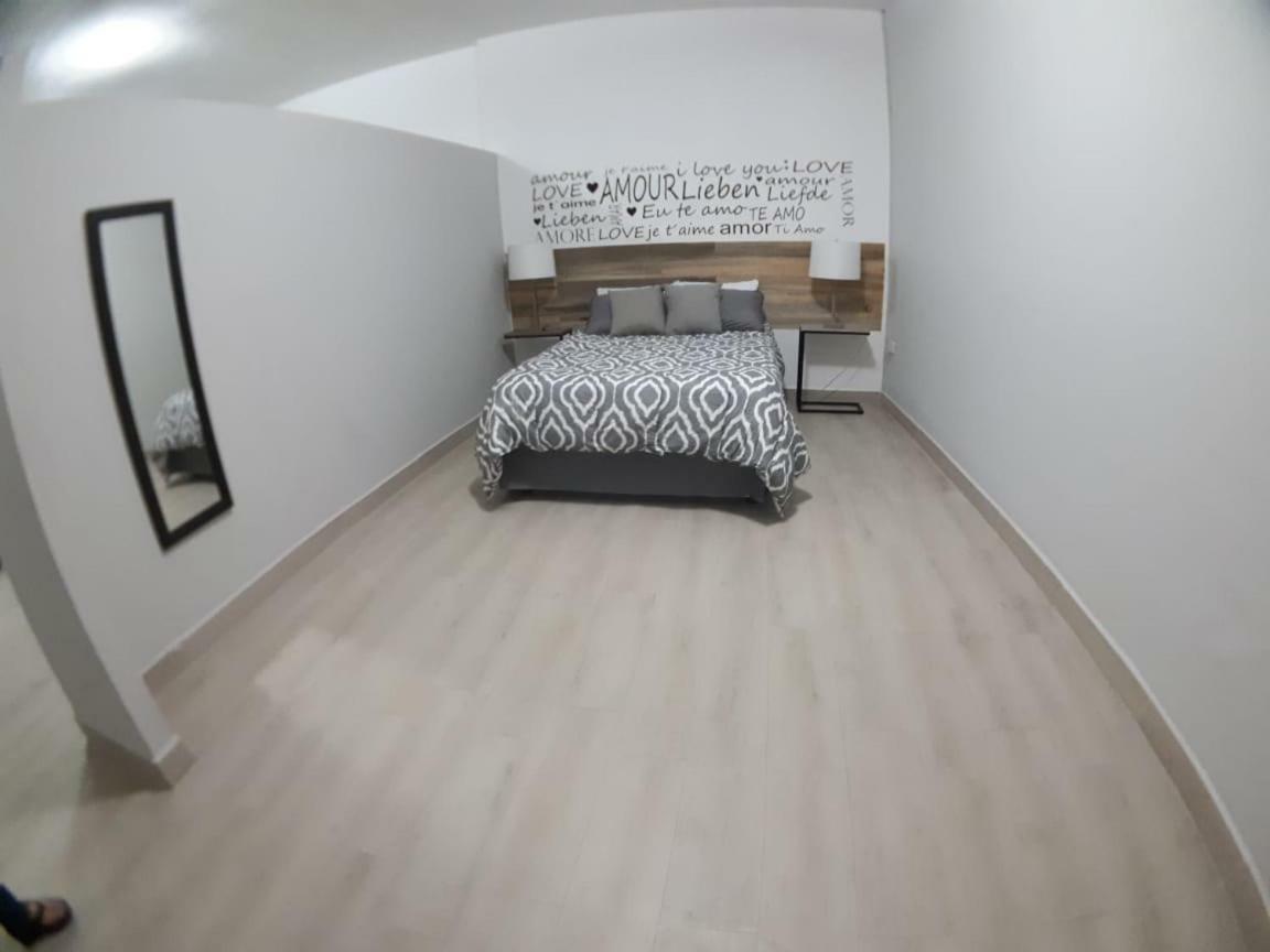 Ferienwohnung Nuevos Departamentos Centro Historico A 200 Mts Del Malecon La Paz Exterior foto